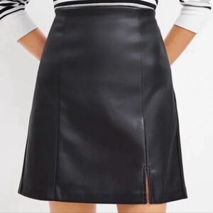 LOFT Women's Black Faux Leather Mini Skirt With Side Slit